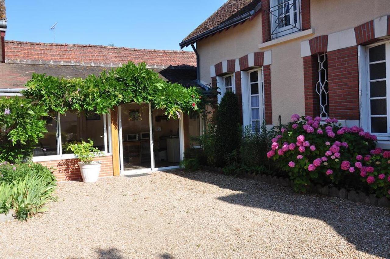 فندق La Petite Tuilerie Villefranche-sur-Cher المظهر الخارجي الصورة